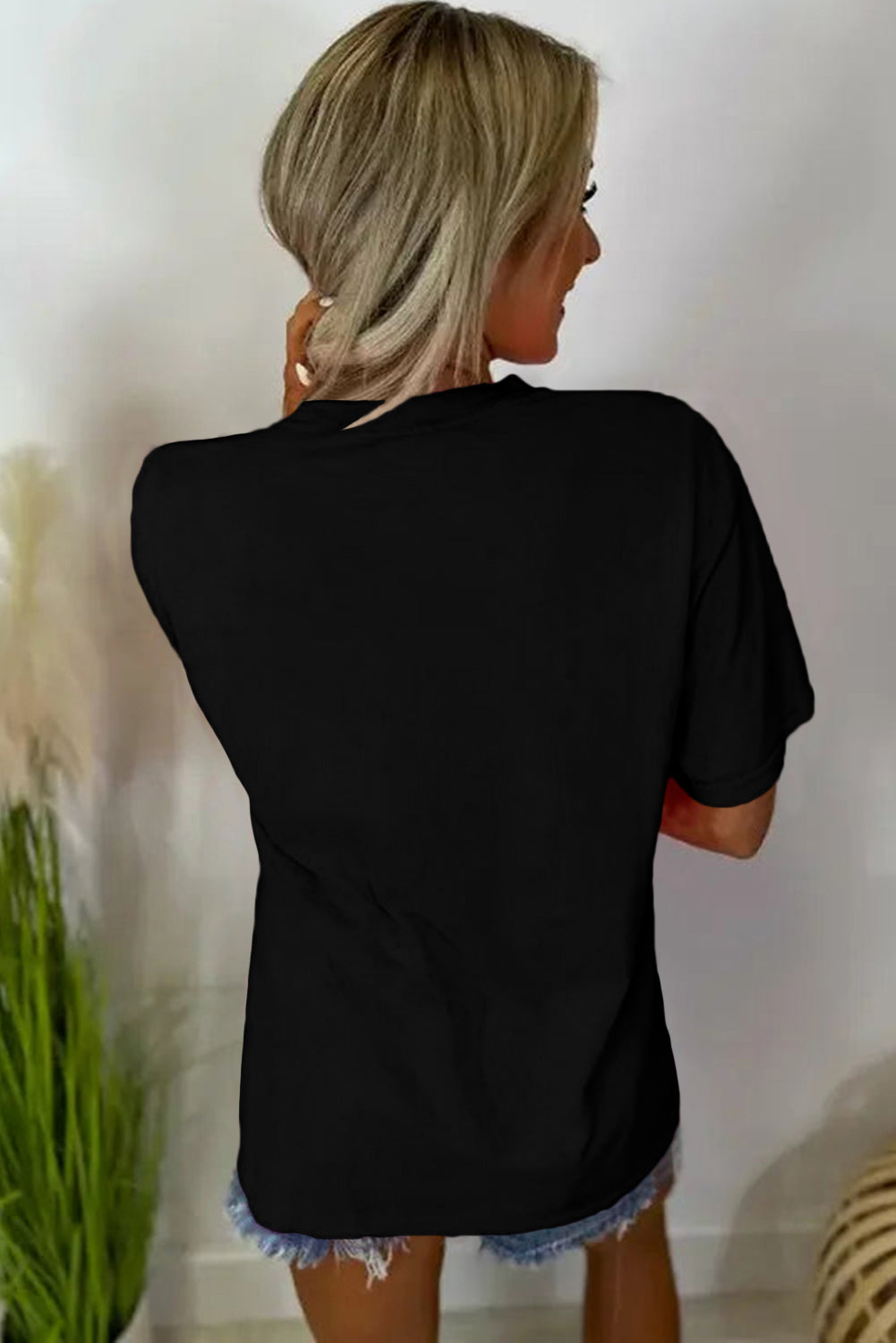 Black MAMA Letter Graphic Neon T Shirt